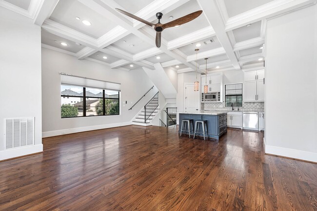 5733 Winsome Ln