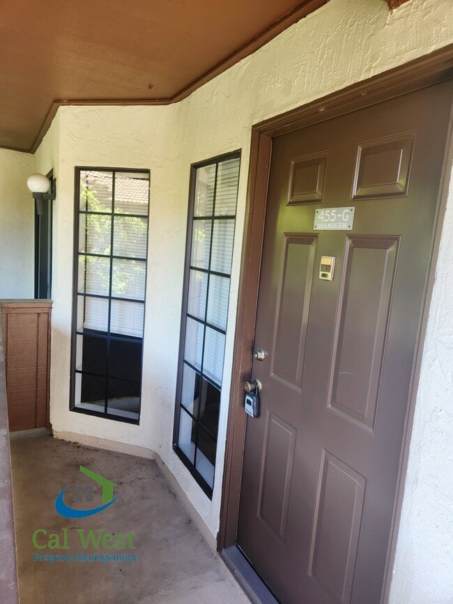 Photo - 01248 - % - Costa Mesa Terrace #G Unidad #G