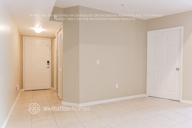 2427 Centergate Dr