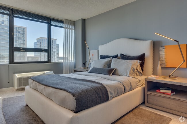 Photo - Park Michigan - 1212 S Michigan Ave