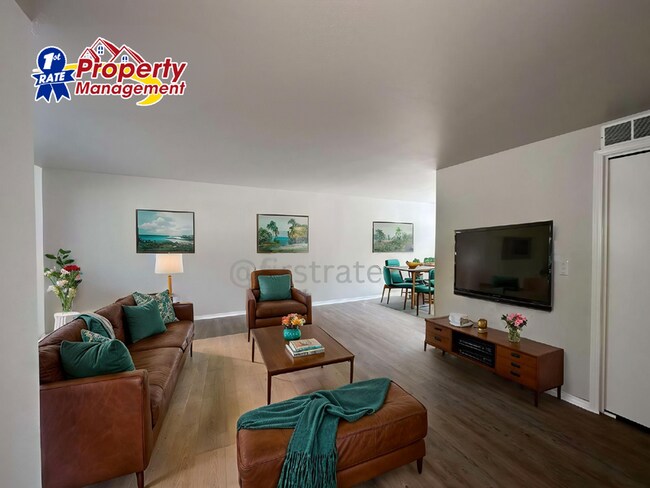 Photo - 1184 W Lee St