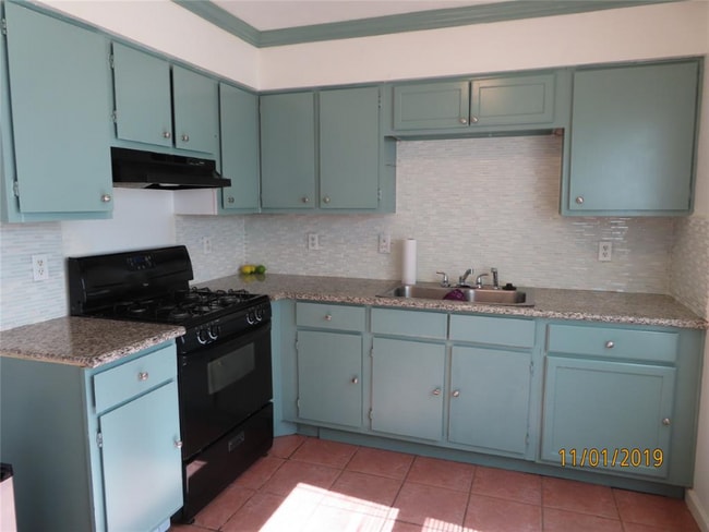 Photo - 1411 Warwick Walk Ln