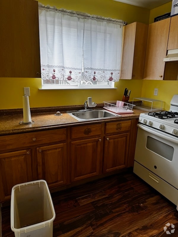 Building Photo - 50 Boundary Ave Unit 1st Floor Rental