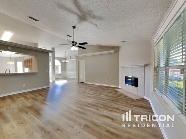 Photo - 2968 Majestic Oaks Ln