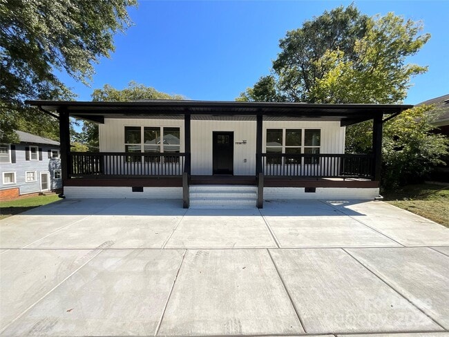 Building Photo - 307 N Catawba St Rental
