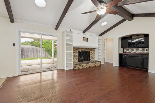 Photo - 1051 College Pkwy