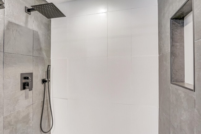 Photo - 540 E Saint Louis Ave