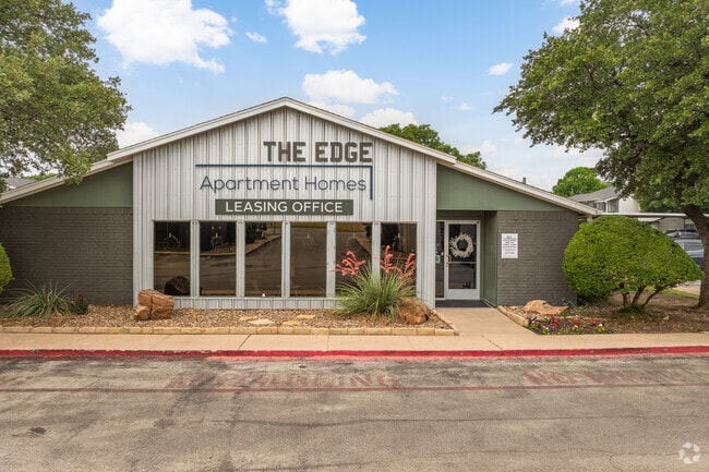 Leasing Offoce - The Edge