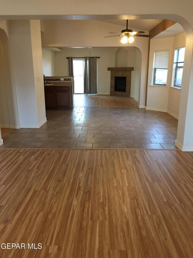 Photo - 14345 Apache Point Dr