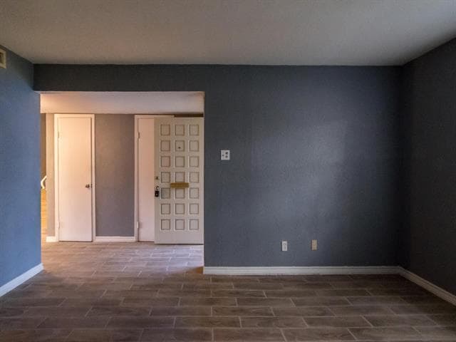 Photo - 317 Valley Park Dr