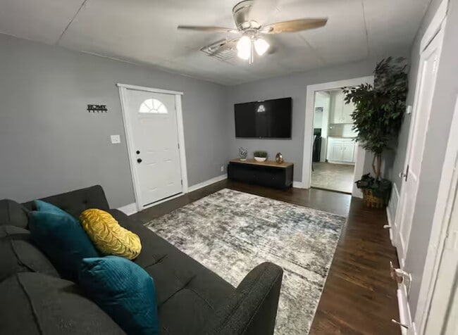 Building Photo - 4201 Irvington Blvd Rental