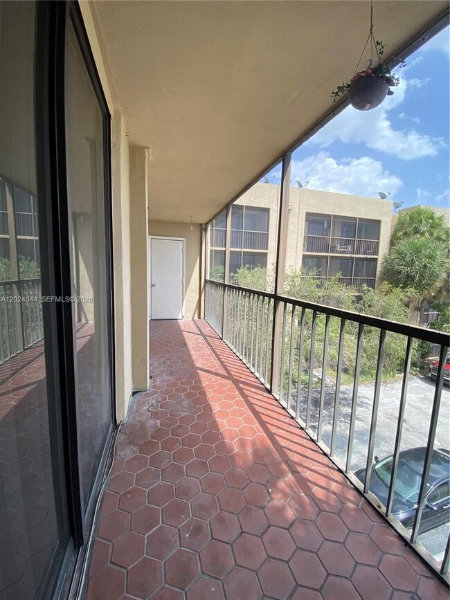 Photo - 8635 NW 8th St Unit 305
