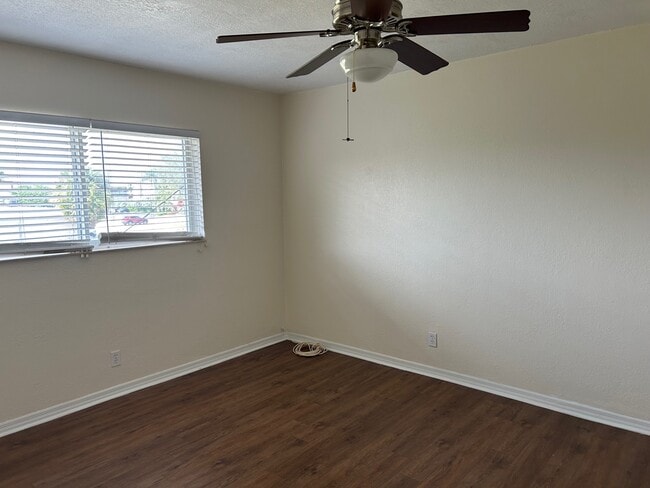 Photo - 2190 SE 5th St Unidad 8