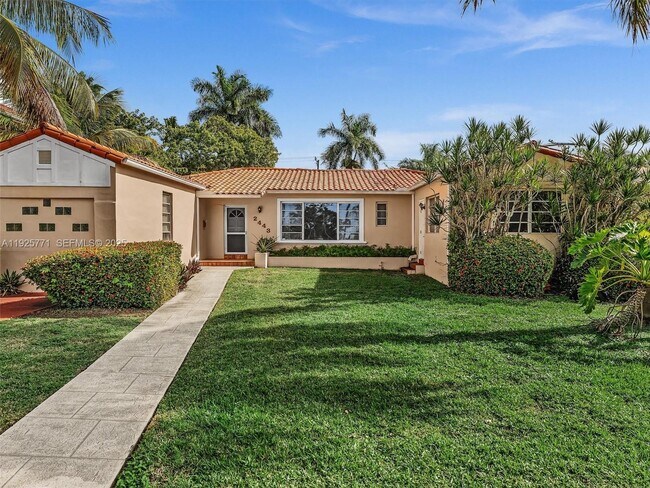 Photo - 2443 Meridian Ave