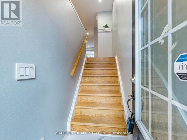 Photo - 3255 Redpath Cir