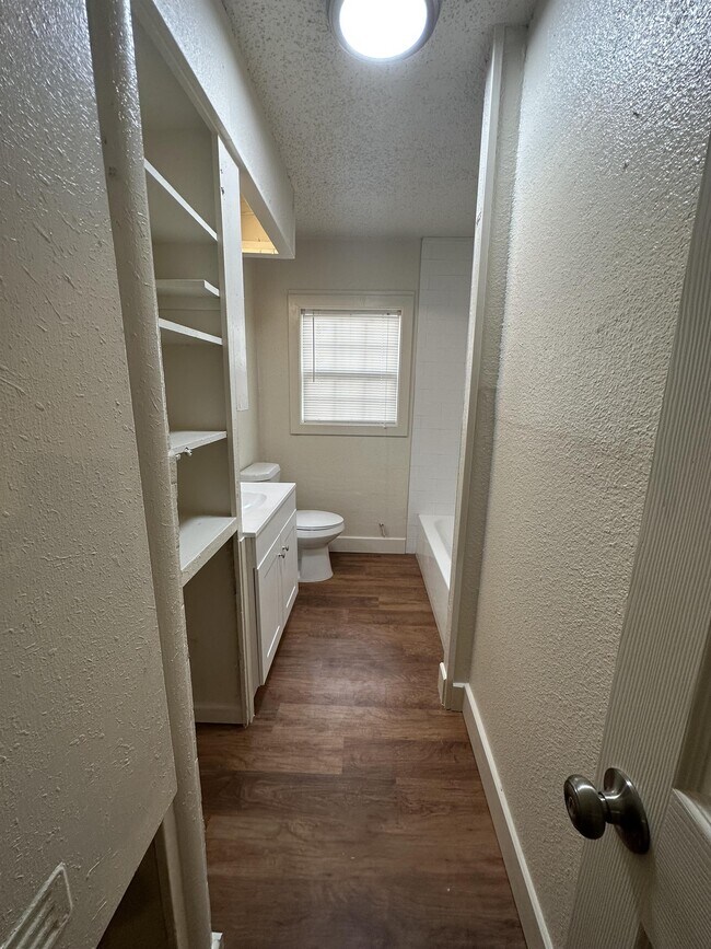 Photo - 5635 Avenue B