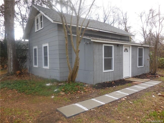 Building Photo - 1931 NY-52 Rental