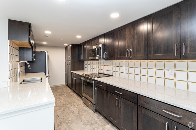 3BR, 3BA - Aaron