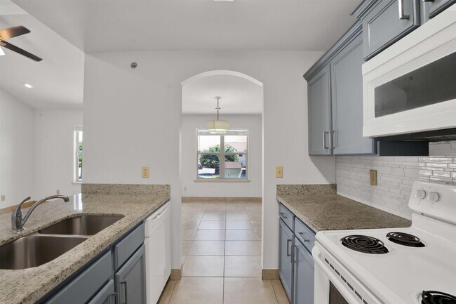 Photo - 7607 King Arthurs Ct Unit 306