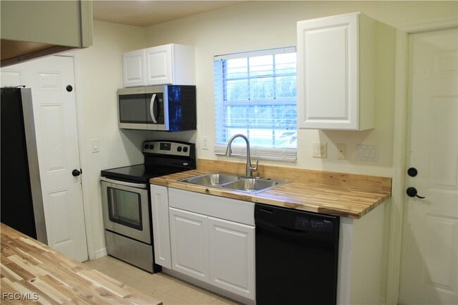 Photo - 5280 Glenlivet Rd