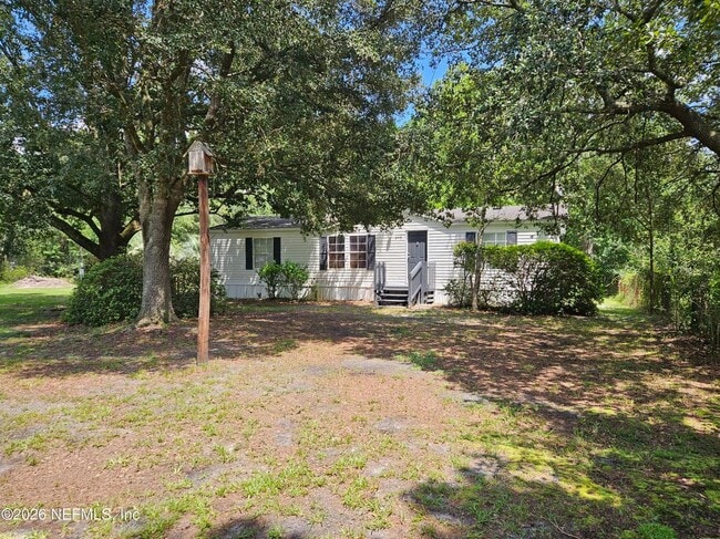 Building Photo - 2415 Clover Ave