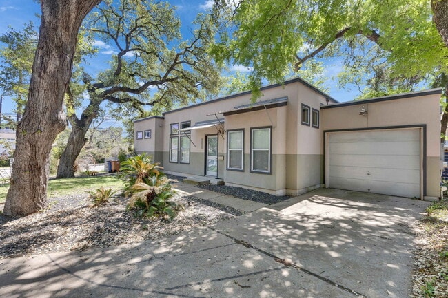 Photo - 3808 Menchaca Rd