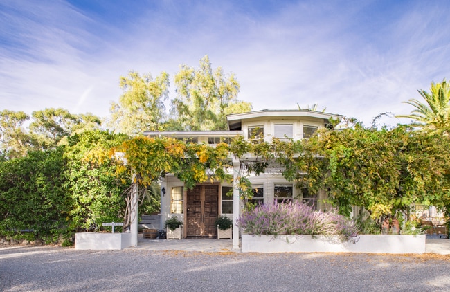 Building Photo - 2910 Hwy 154 Unit Main house