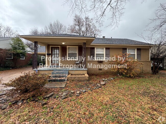 Building Photo - Updated 3 bedroom 2 bathroom home in East ...