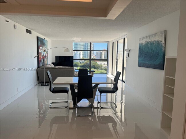 Photo - 20355 NE 34th Ct Unidad 1423