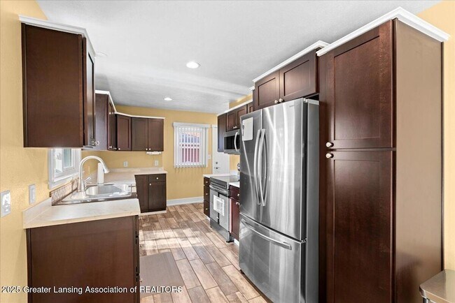 Photo - 2353 Hulett Rd