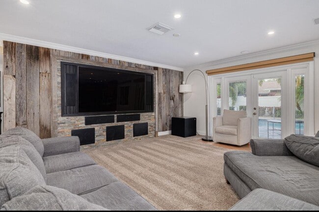 Photo - 2601 Witley Ave