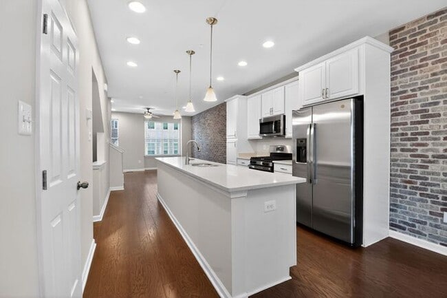 Photo - 7125 Masonry Aly