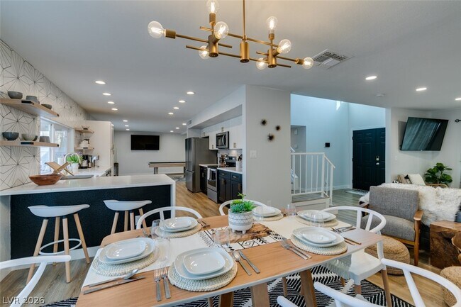 Photo - 2000 Springview Dr