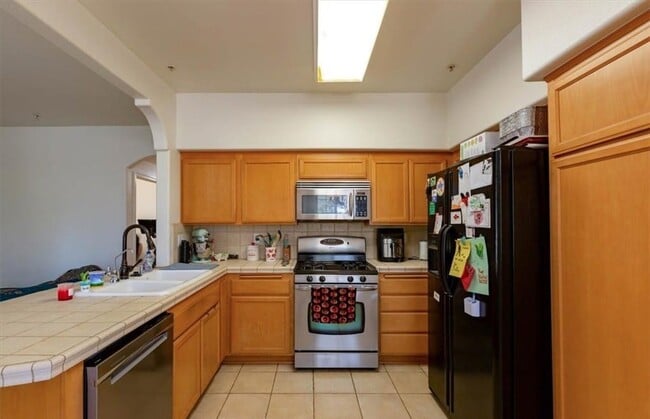 Photo - 610 Sunrise Dr