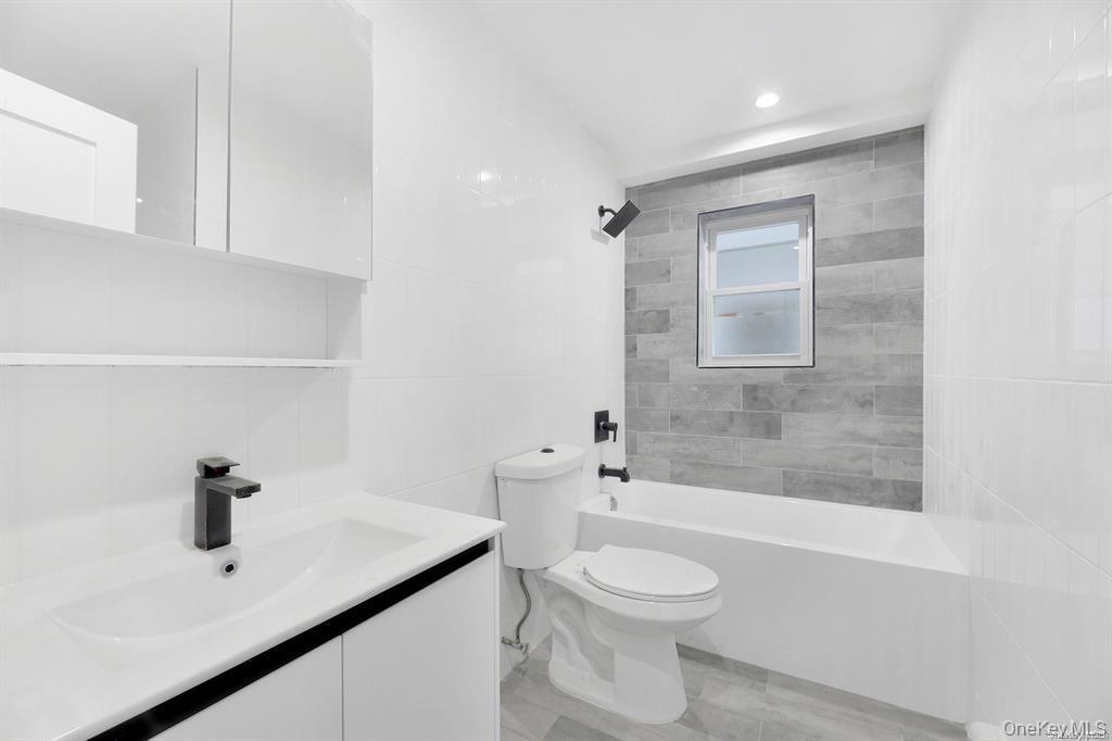 Photo - 161 Beach 25th St Unit 2