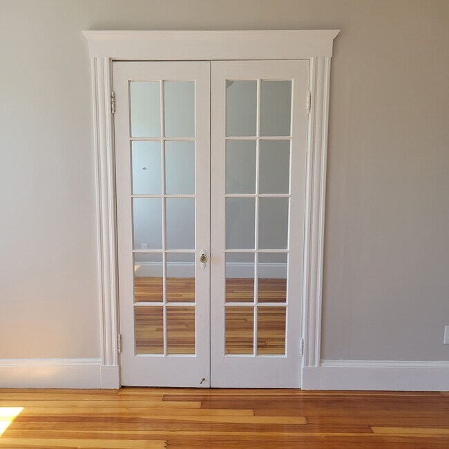 66 Barnes Ave Unit 3