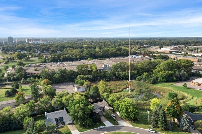 Photo - 3 Bedroom Golden Valley Home