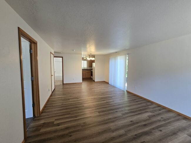 Photo - 514 Maylea Pl