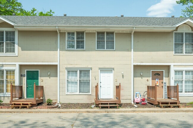 Photo - 675 Ashworth Dr Unit Five