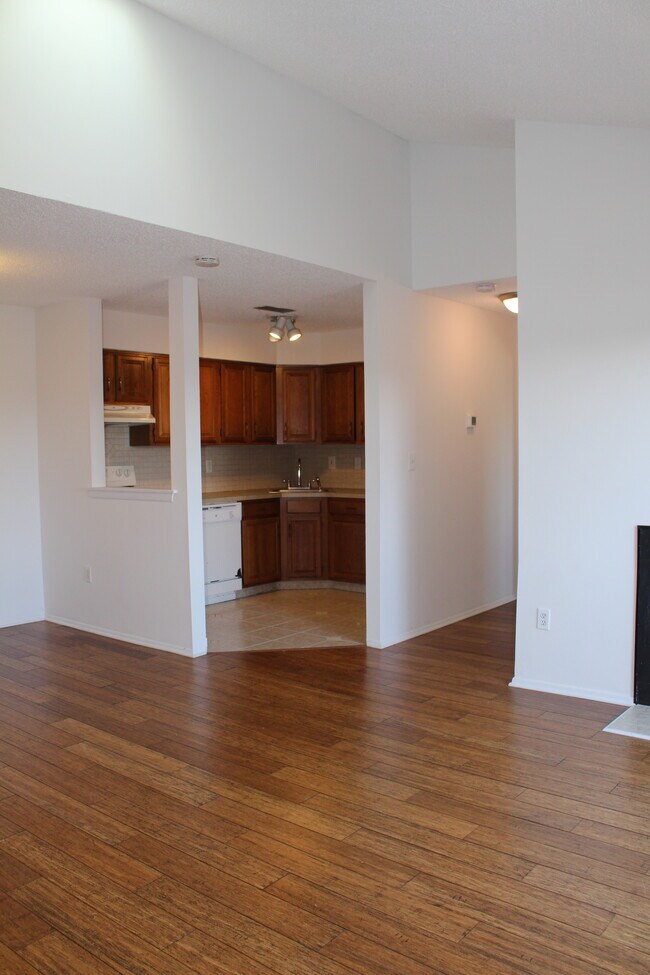 Kitchen with dishwasher, stove & fridge - 812 Aspen Dr Unit 812