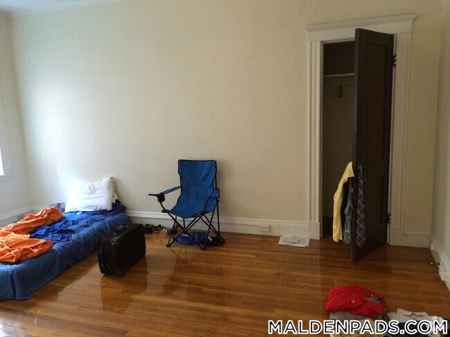 Building Photo - 17-19 Washington St. Rental