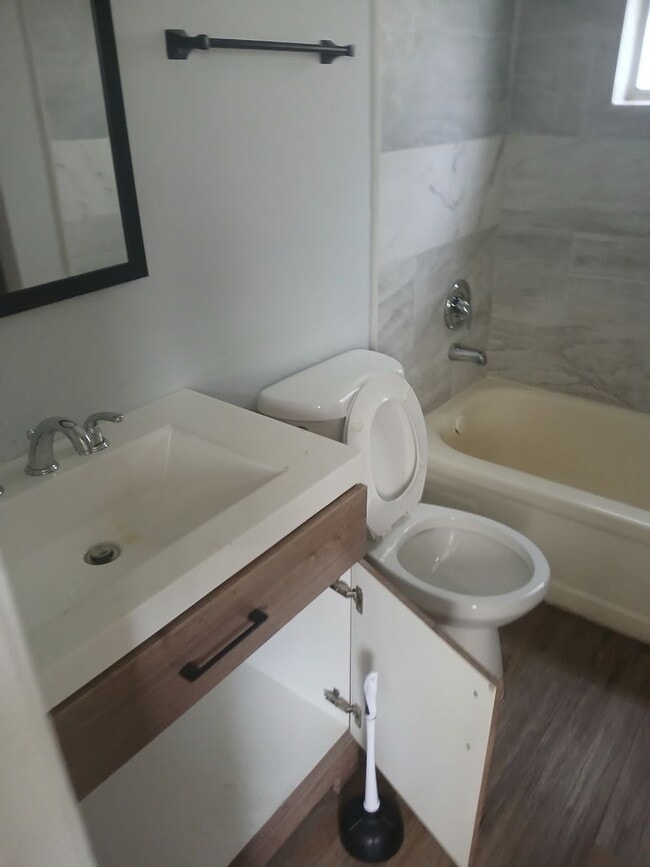 Photo - Renovated one bedroom with dog area heart of Tampa near veterans hospital and USF Unit #102