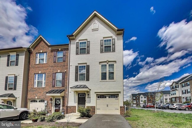 Photo - 7921 Mine Run Rd Townhome