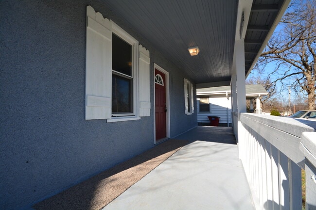 Photo - REMODELED 4 Bedroom, 2 Bath Home, 1 Block from DOLING PARK