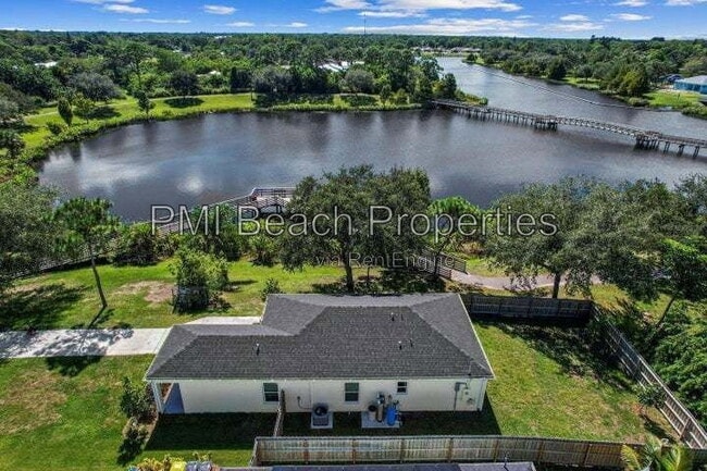 Photo - 5032 SE Flounder Ave