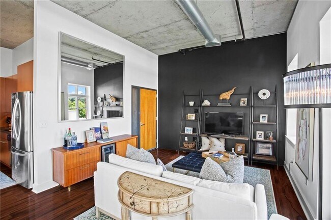 Photo - 206 11th St NE Unidad 701