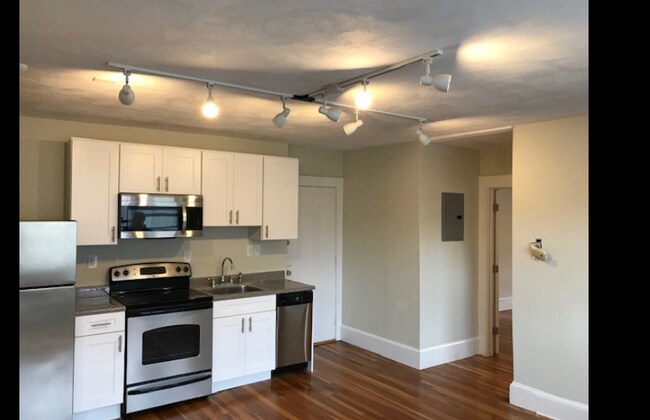 Building Photo - 400 Highland Ave Unit B3-6