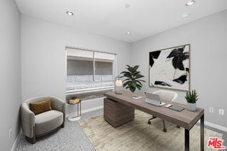 Photo - 159 W Green St