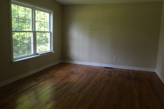 Photo - 1815 W Broad Ave