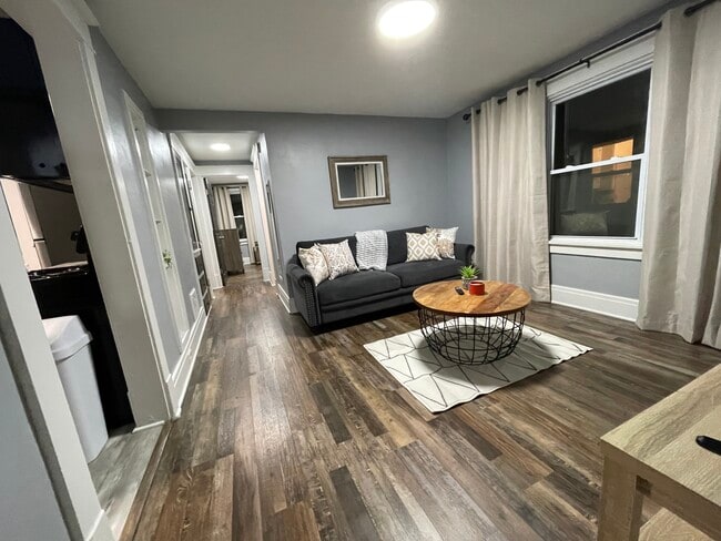 Photo - 4034 Bailey Ave Unit Upper